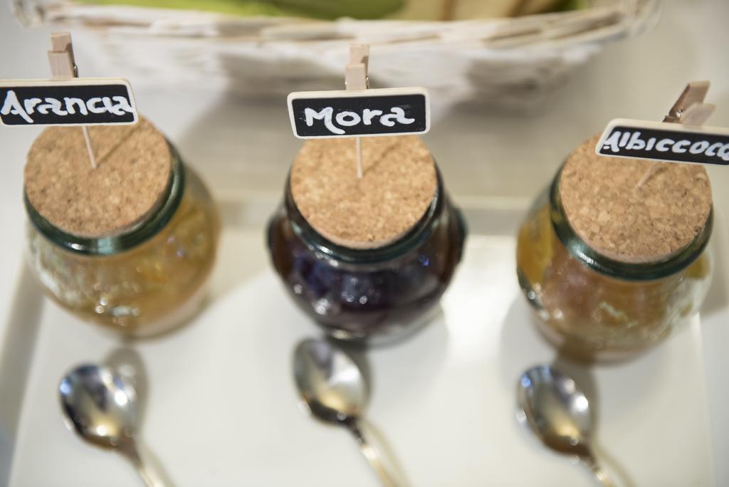 里莫卡萨迪利毕亚诺酒店 圣吉米纳诺 外观 照片
